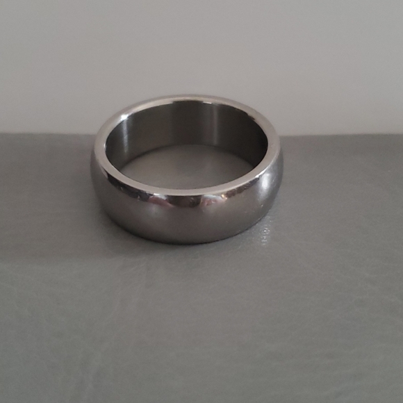 Man's stainless steel wedding ring - Picture 3 of 3